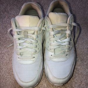 Air Max 90 “Ghost Aqua” GENTLY USED